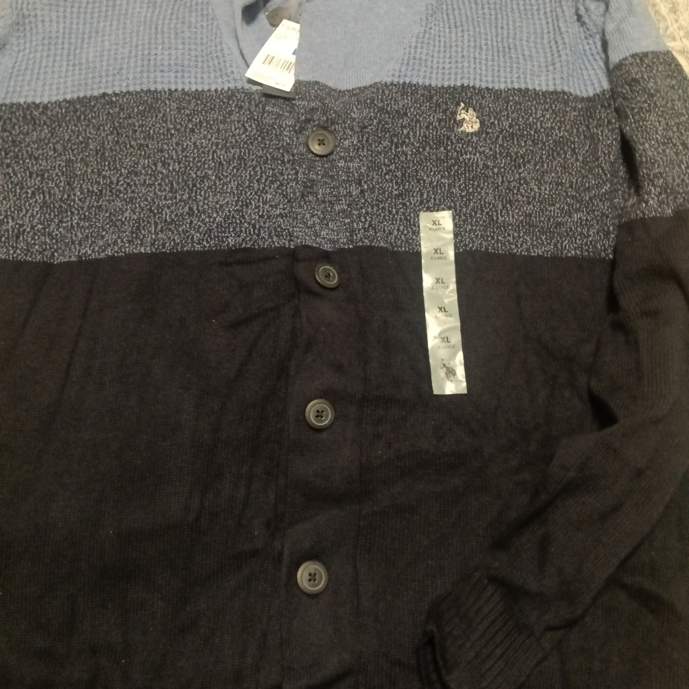 Polo sweater